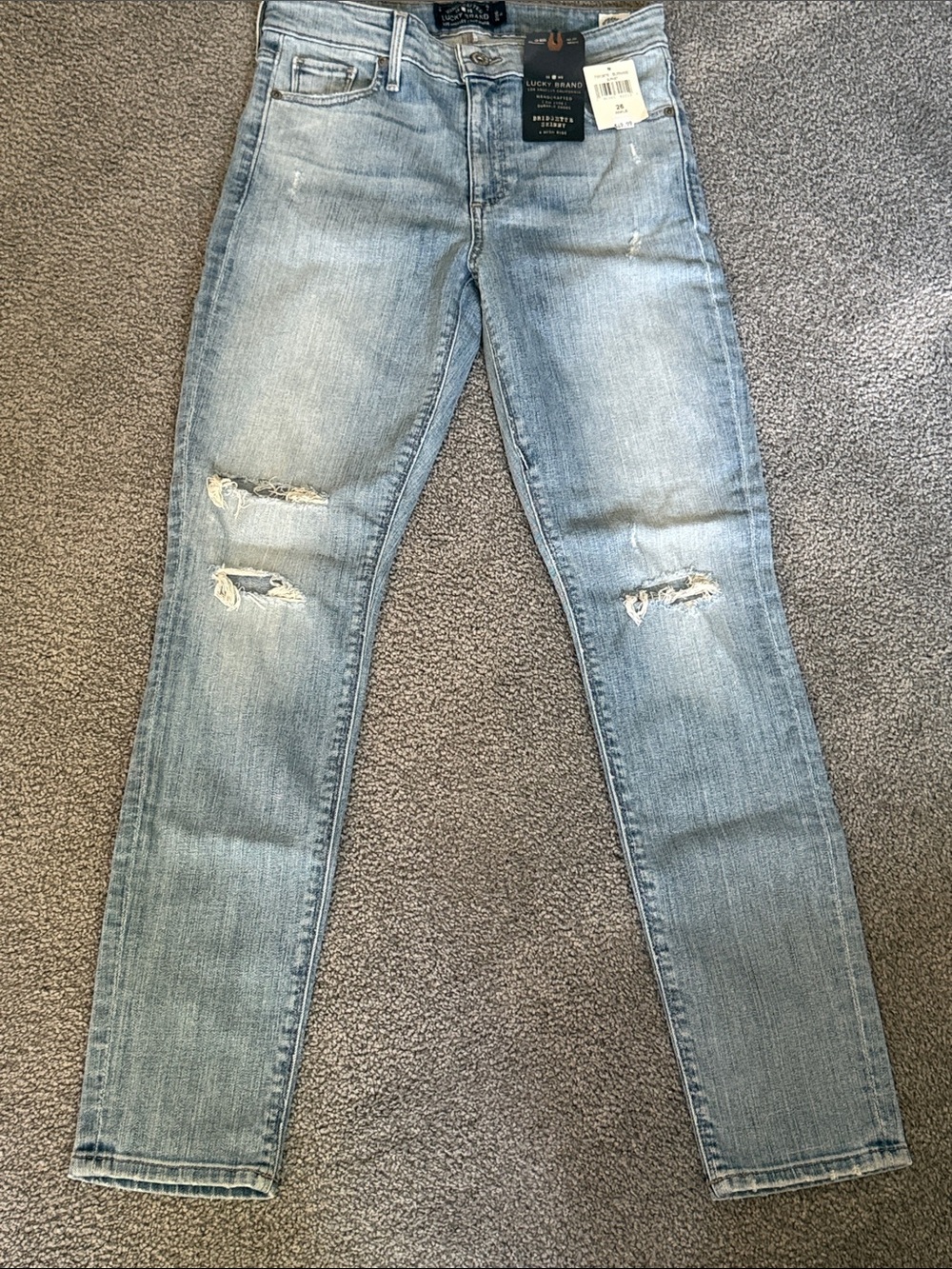Lucky Brand Bridgette Skinny Light Wash Distressed Jeans. Size 2/26.